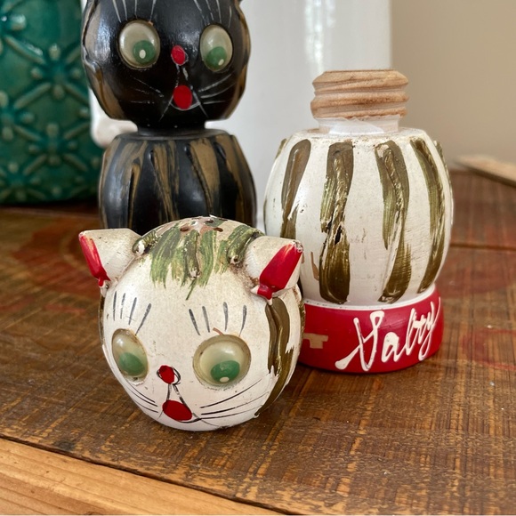 Vintage Napco Kitschy Kitty Salt & Pepper Shakers🐈‍⬛❤️ - Picture 7 of 14